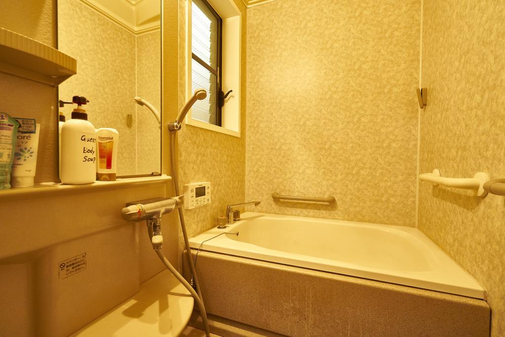 Guesthouse Nijo Fukuro-Tei Kyoto Dış mekan fotoğraf